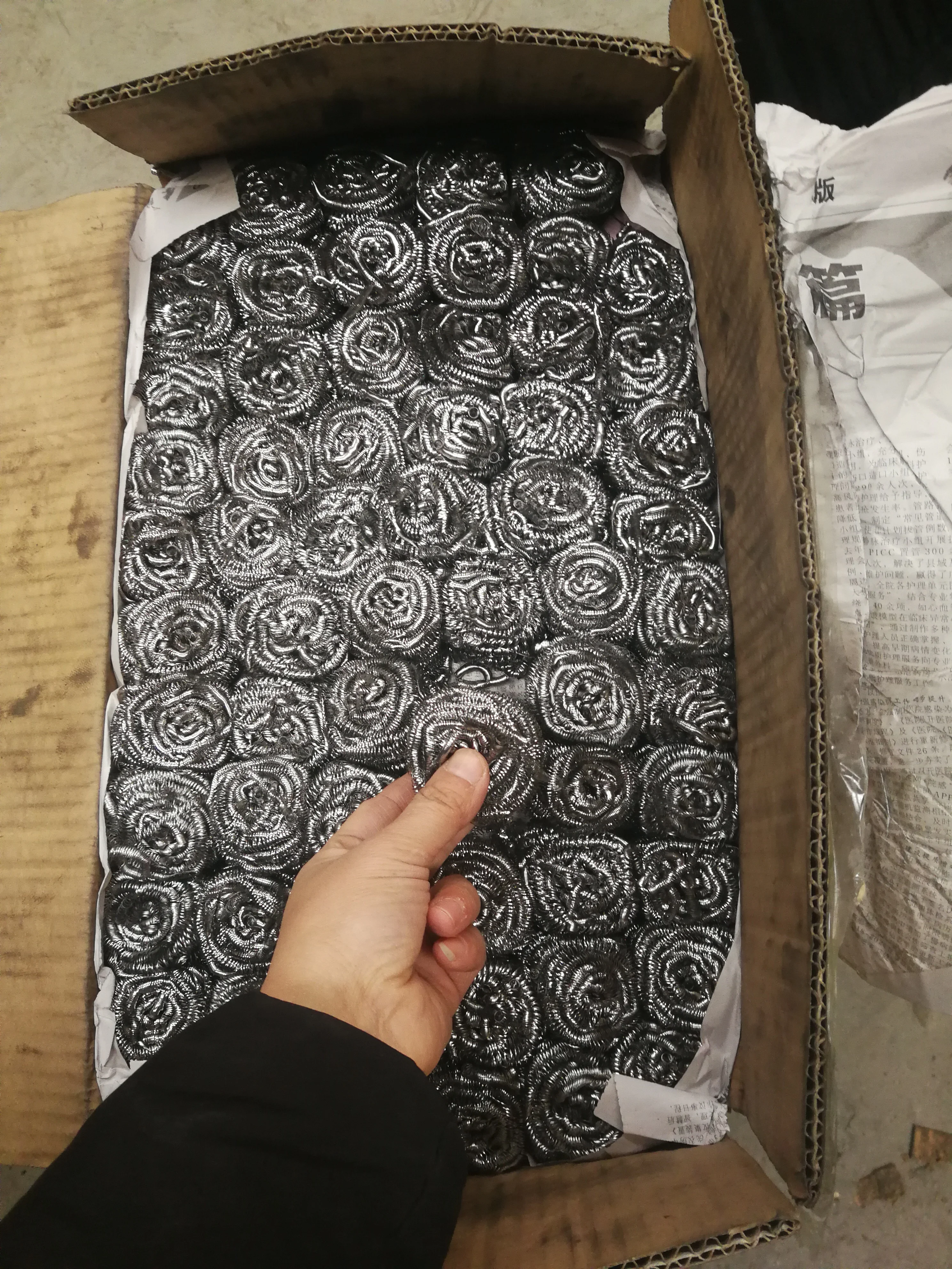 China Automatic Stainless Steel Scrubber Scourer pad Making Machine for spiral scourer