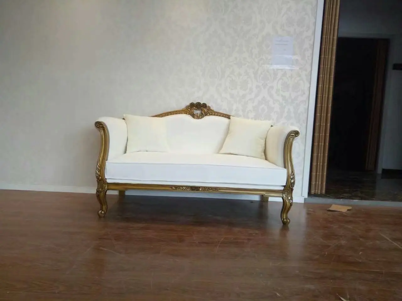 Custom-made furniture French solid wood sitting room fashionable high-end log carving 3 people seat sofa