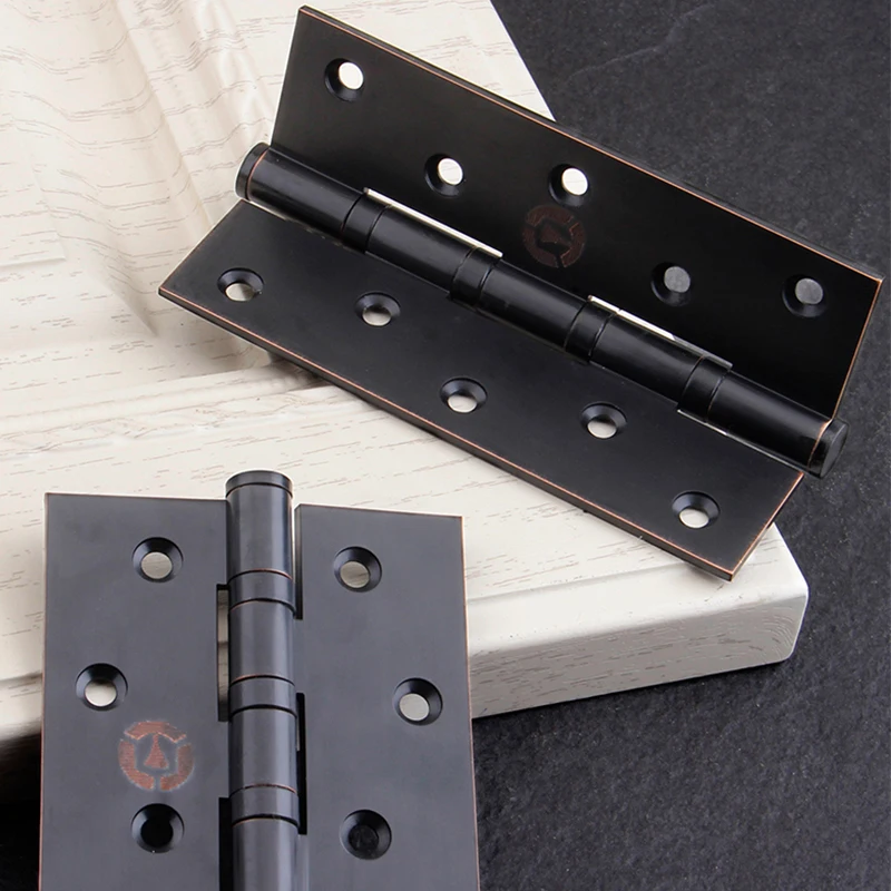 In Stock Classic Elegance Brass Door Hinge Set for Doors with Timeless Style