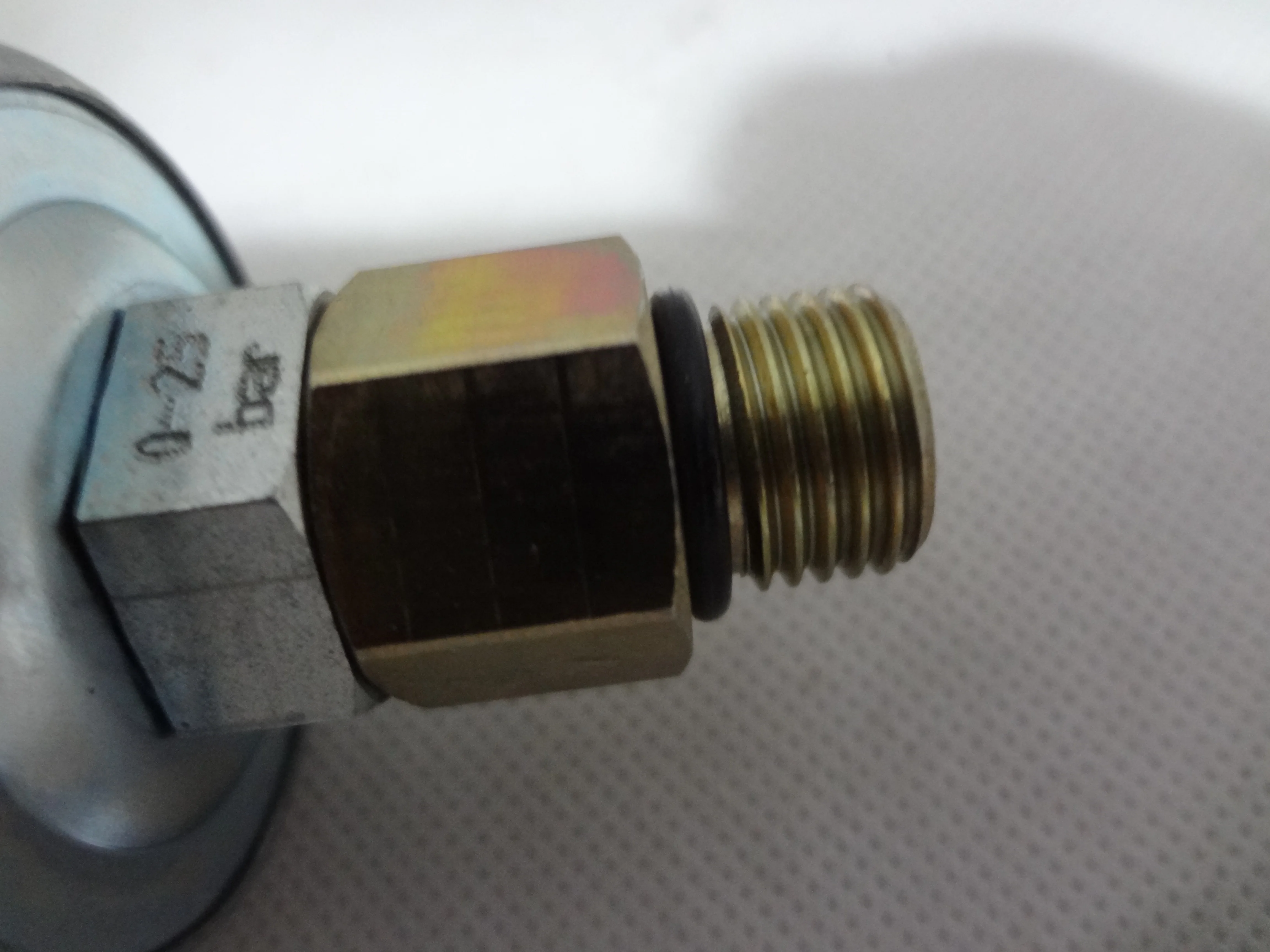 Датчик давления масла NHL/TEREX TR45/TR60/TR70 /TR100 15300119