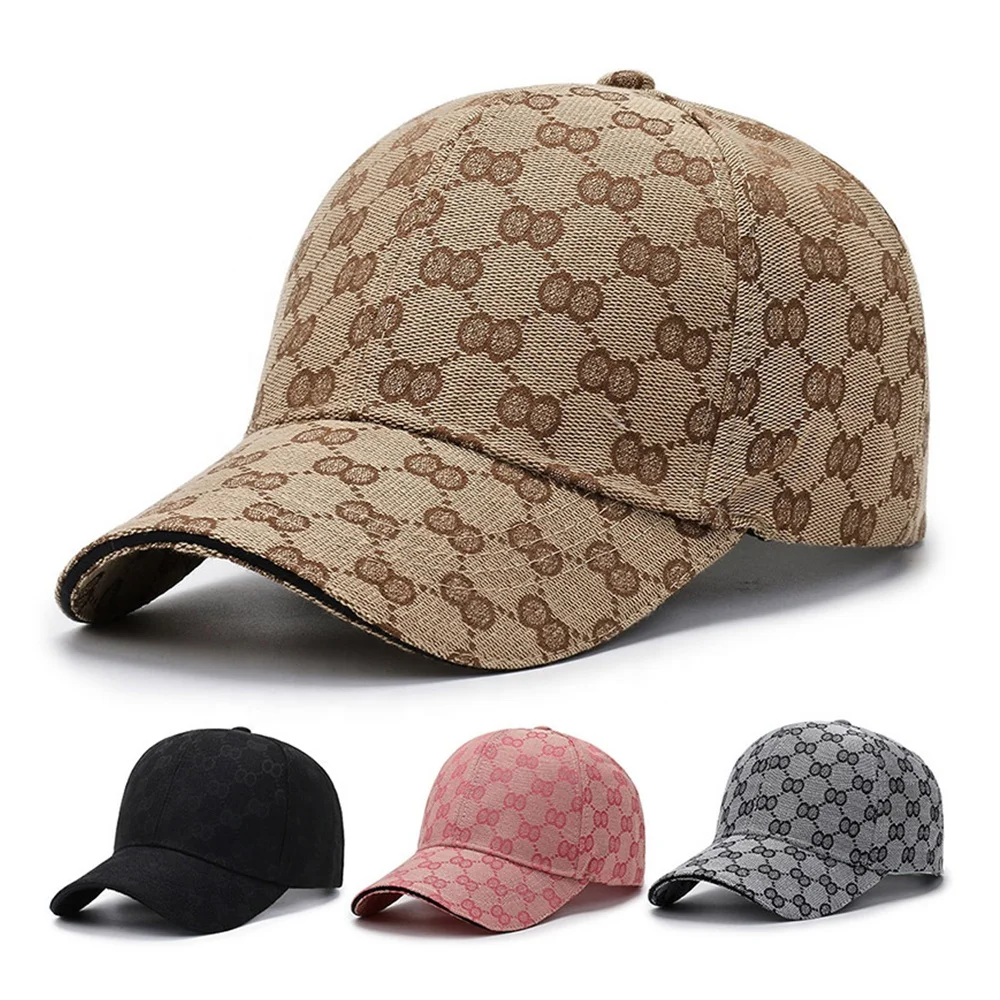 Бейсболка с изогнутыми полями