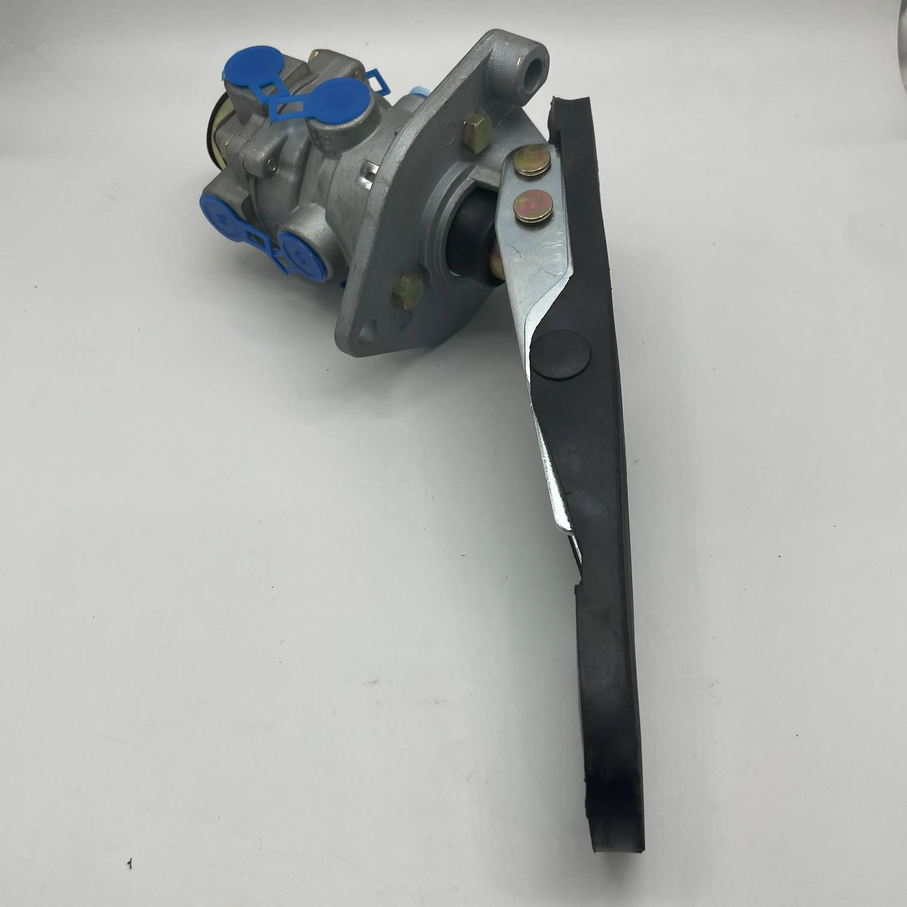 Производители с хорошим спросом и высоким качеством E-6 ножной тормоз мастер насосов тормозные цилиндры педаль тормоза клапаны