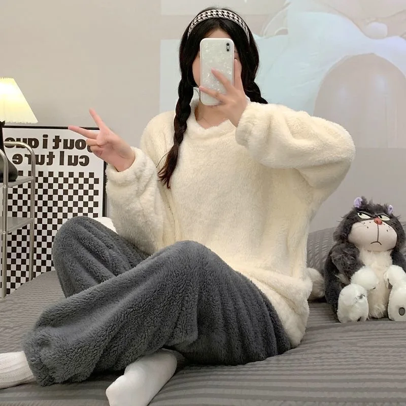 Flannel Women Sleepwear Pajamas 2 Pieces Set Pyjamas Winter Padded Velvet Thermal Pijamas Set For Women