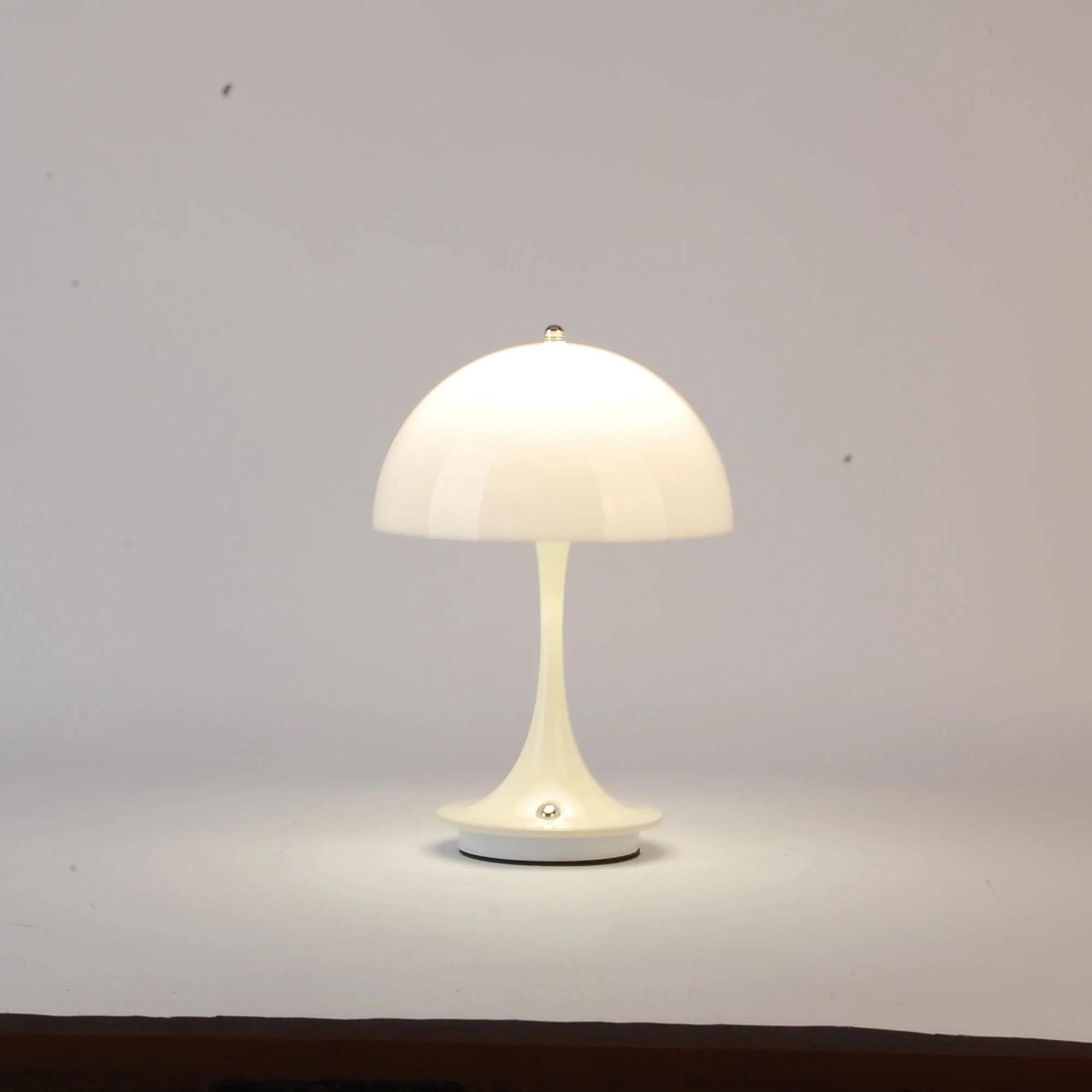 Touch Dimming Light of Loft Lamp and For Room Decor Lights LED 1200mAh Battery Moon Light Ivory White