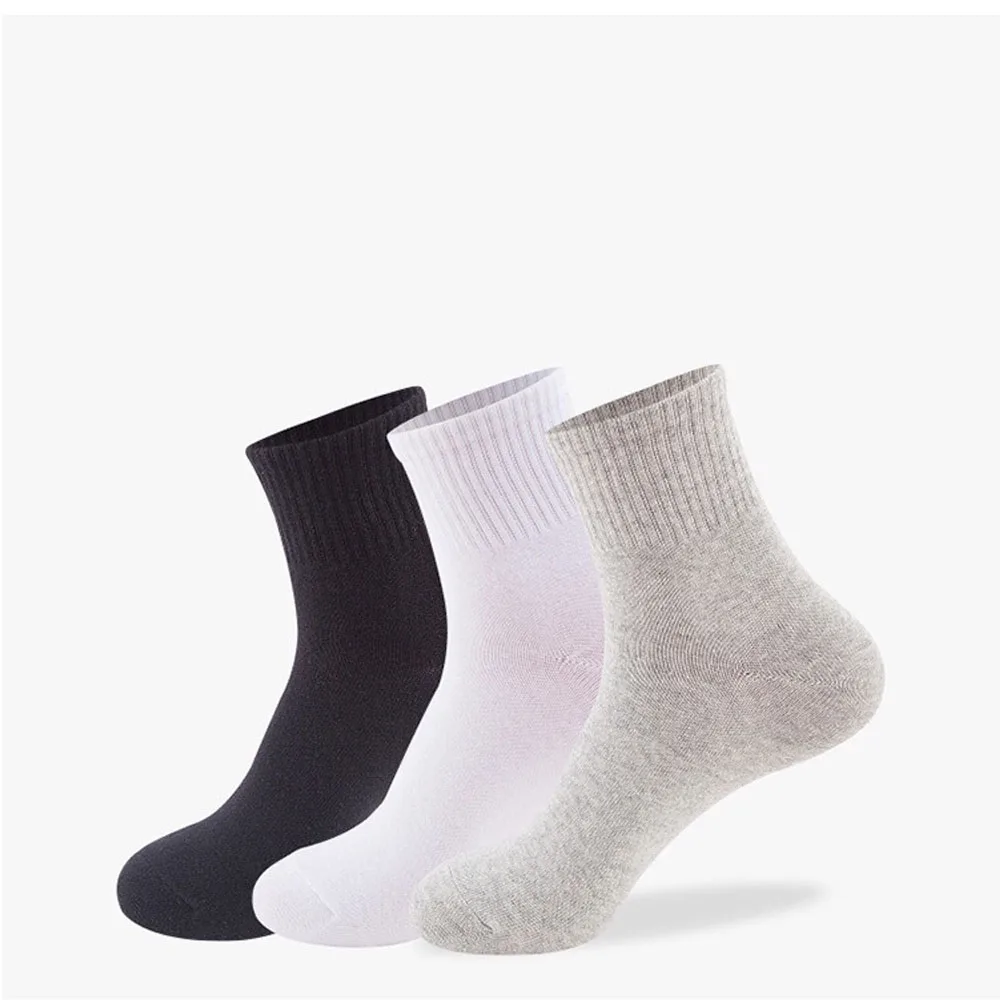 High Grade Middle Tube Casual Fashion Cotton Four Seasons Men Designer Sports Socks