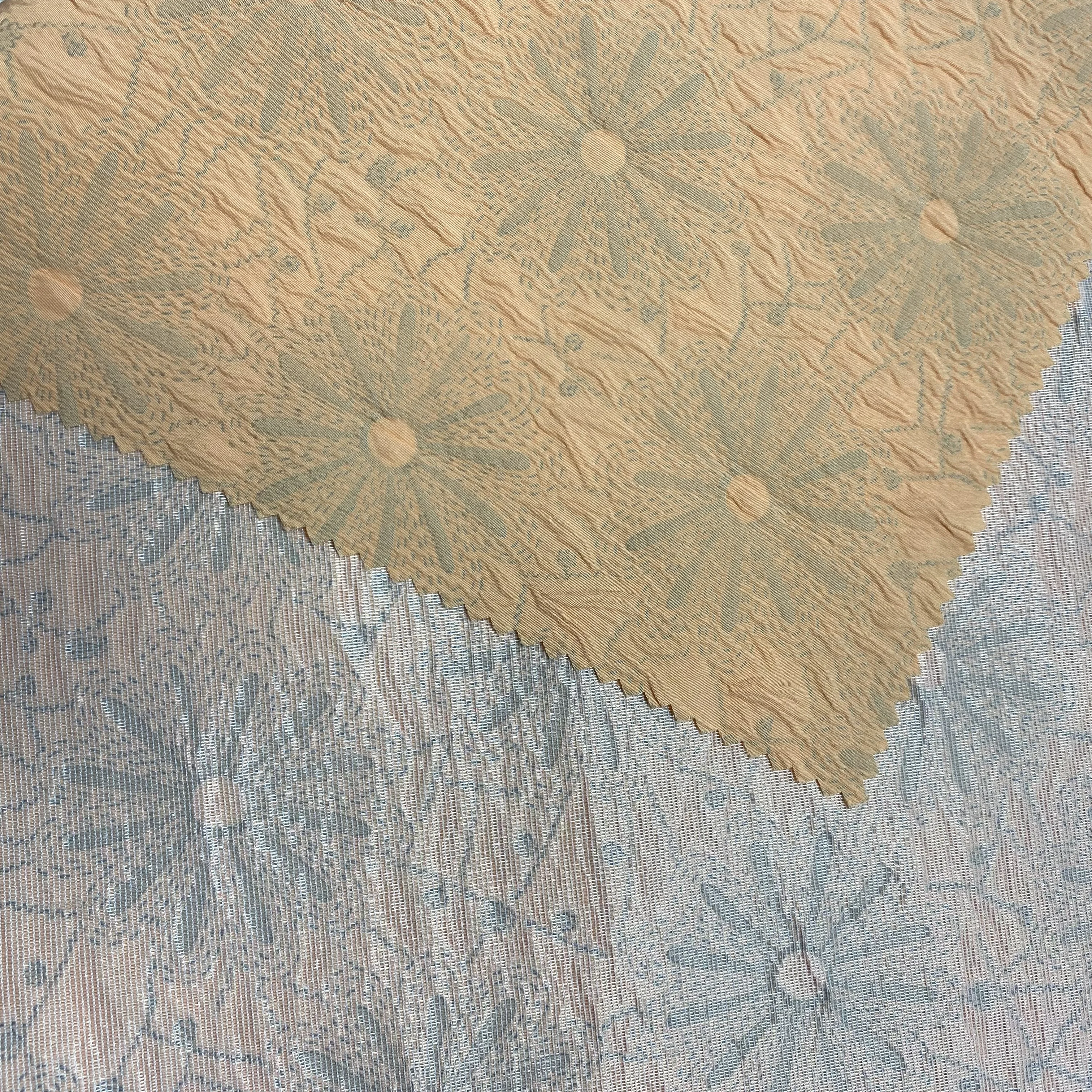 Exquisite Designer Daisy Pressed Flower 3D Crinkle PongeeFabric with fusible interlining for women dress skirt 100 polyester PES