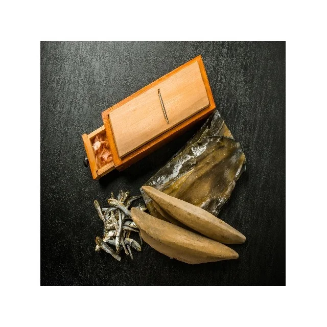 High Quality Wholesale Hala Japan Seafood Bonito Flakes Dried Bonito Shaving Flakes Japanese Style Soup Base