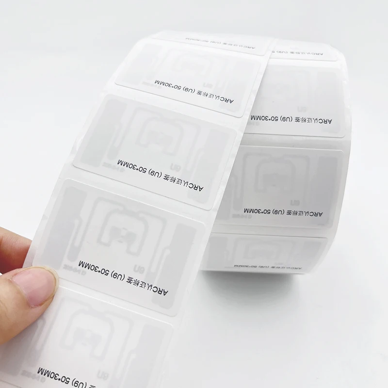 Professional RFID Tags Manufacturer 860-960mhz RFID UHF Antenna RFID Apparel Tags Label Sticker in Roll