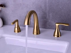 2 Handle Basin Faucet Brass Bathroom Sink Tap 3 Holes Shower Tap Shower Faucet,Brushed Gold ,Matte Black Basin Mixer Taps