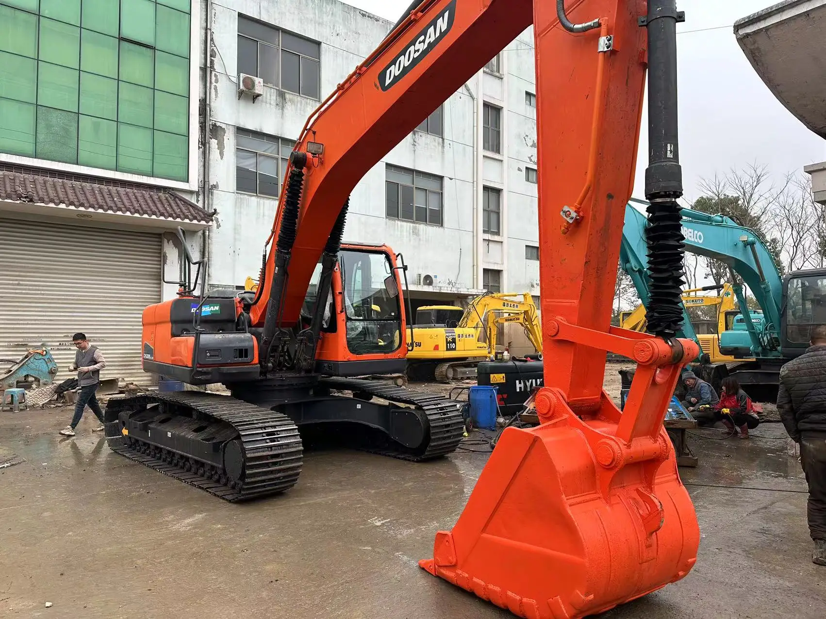 DX225 оригинальный DOOSAN DX225LC 225 LCA DH225 DH300 DX300 экскаватор сделанный в Корее Doosan для продажи
