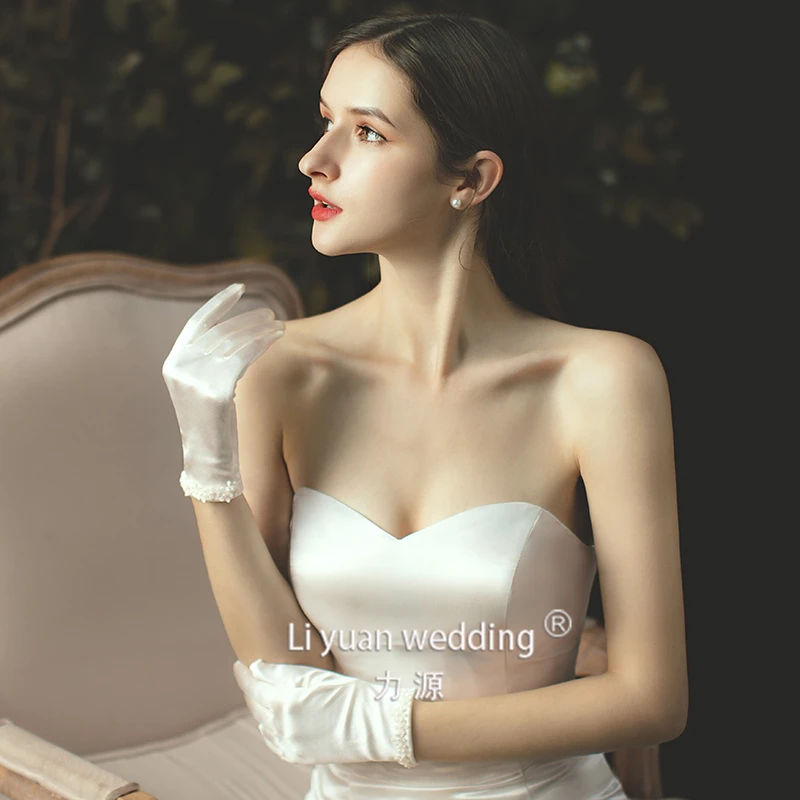 9401-1   Elegant Satin Glove With Pure Flowers Bridal Glove for Wedding