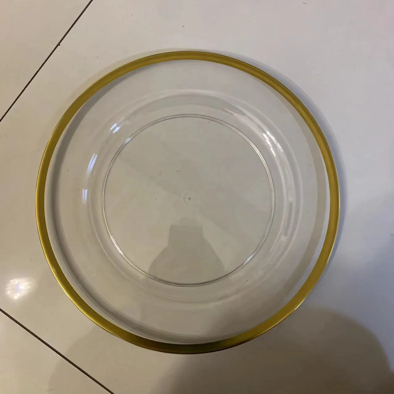Hot Sale Round Clear Gold Rim Plate Wedding Table Decoration Acrylic Wedding Charger Plate