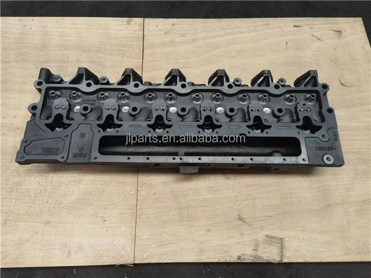 6CT8.3 cylinder head (3)
