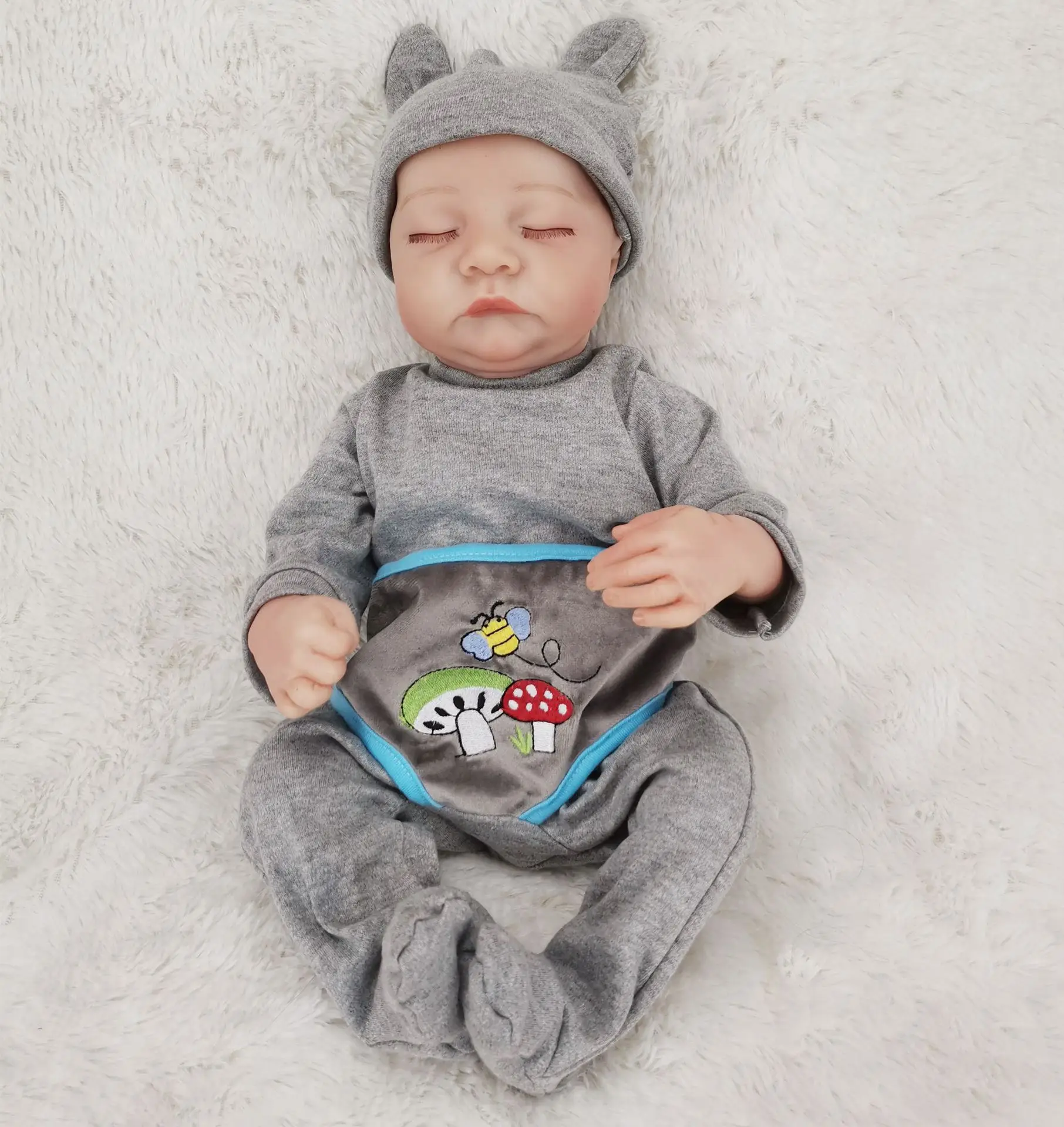 60cm Manual hair transplant Full body and cloth body reborn baby dolls