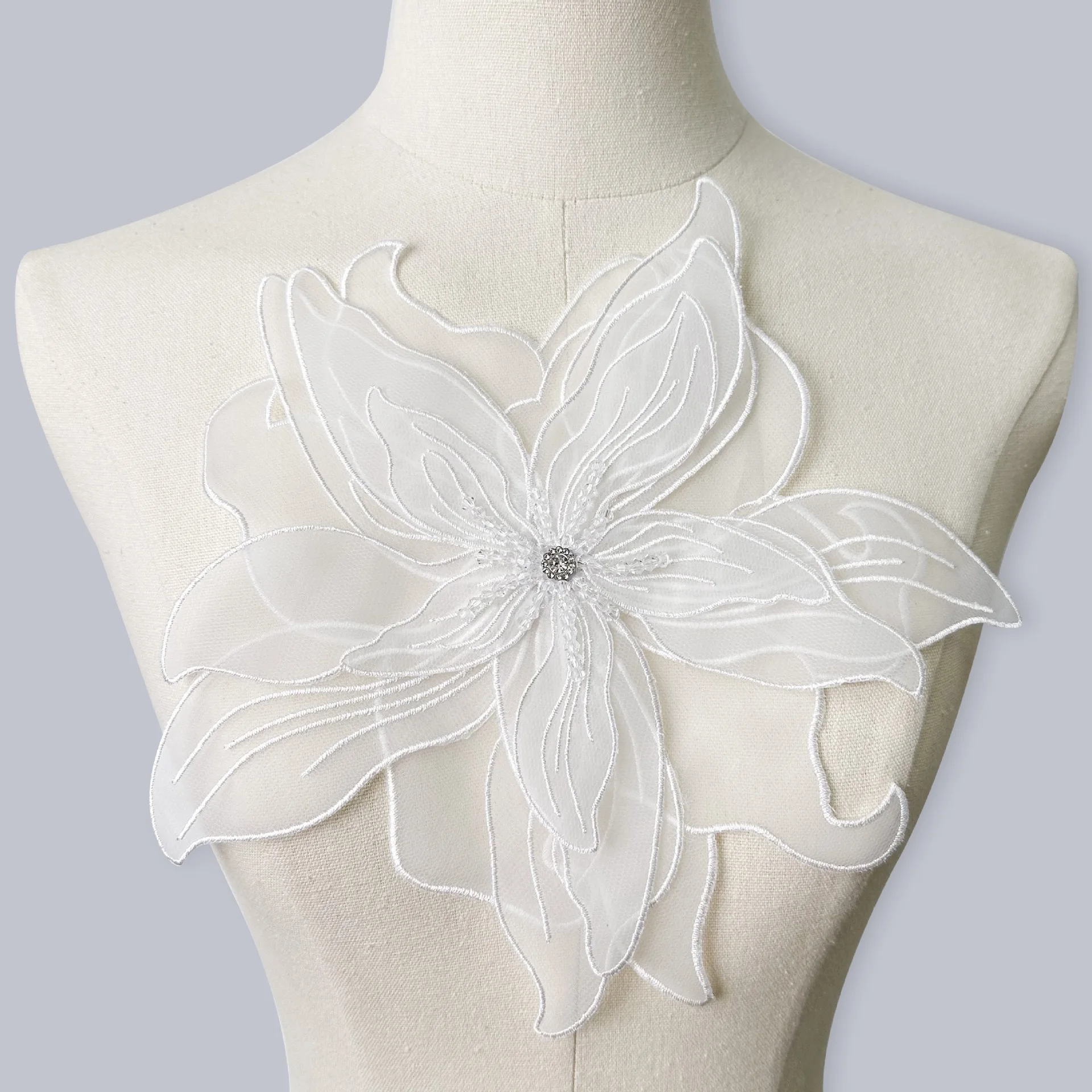 PE506 hot selling 3D embroidery flower brooch Organza 4 layers flower patch for dress