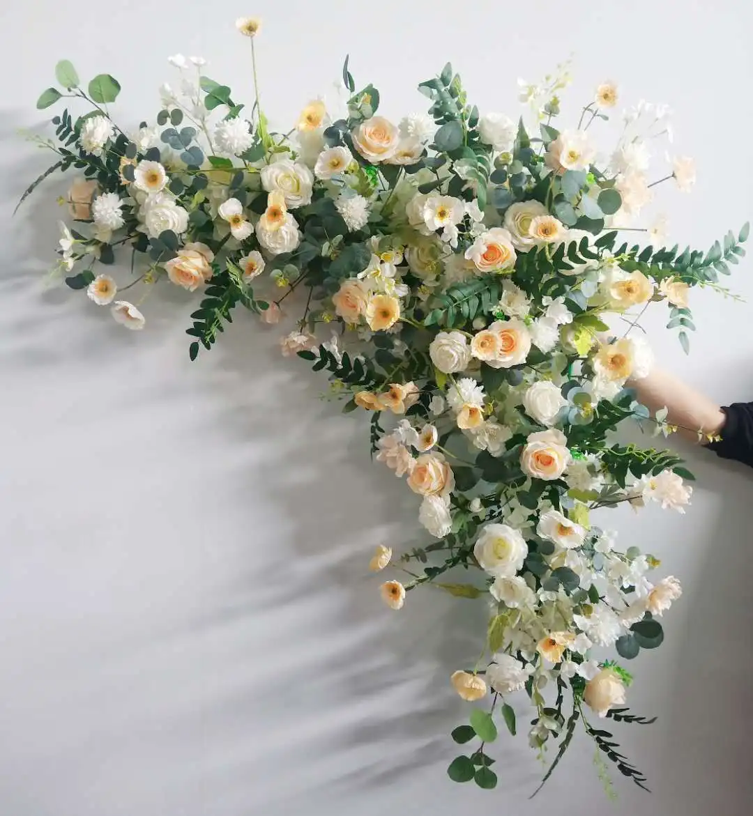 Wedding decoration long row of flowers outdoor wedding arrangement silk flowers wedding flower row