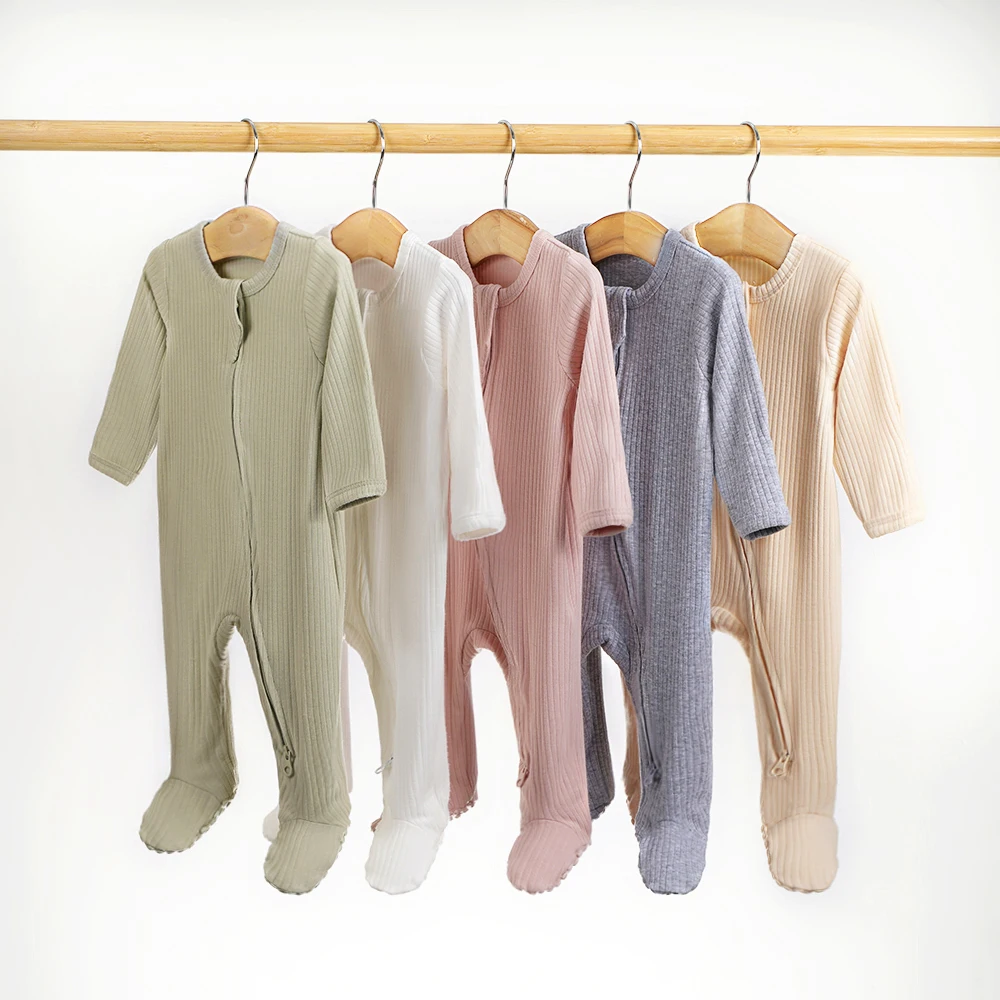 Оптовая продажа от производителя ребристый органический хлопок на молнии простой 12 видов цветов для ног Зимний боди новорожденных пижамы детские комбинезоны