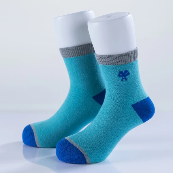 Антибактериальные антивирусные бесшовные носки без запаха детские для