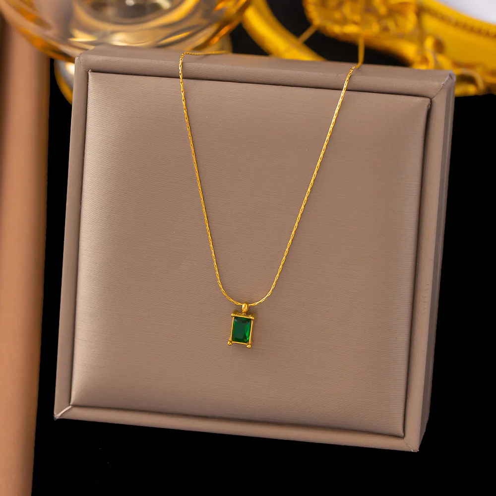 Chinese Style Bamboo Chain  Emerald Necklace Square Green Diamond Pendant  Vintage Necklaces Light Luxury Jewelry Wholesale