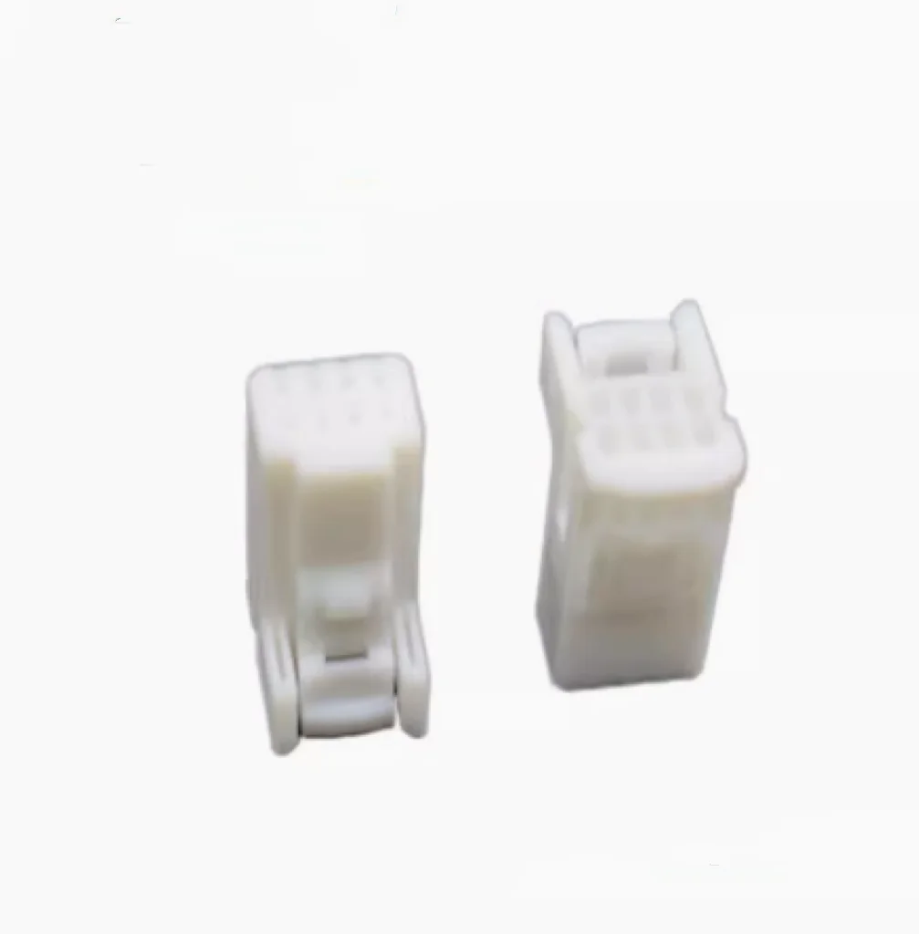 AMP/TE AMP TYCO Automotive connector connector 1376352-1 White jacket