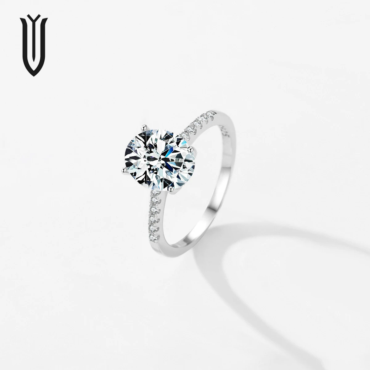 Hot selling high-quality zircon egg shaped ring for women 925 sterling silver proposal wedding diamond ring jewelry wholesale silver engagement rings