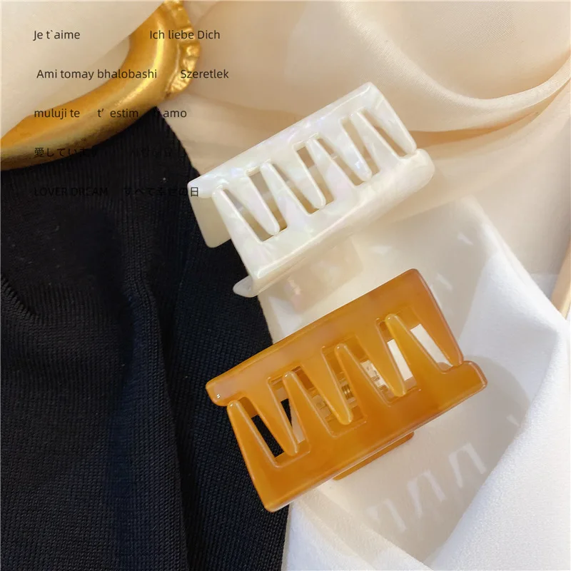  JUHU 2021 темпераментные цветные имитирующие раковину блестящие акриловые полые клипсы одноцветные классические универсальные шпильки оптом для женщин