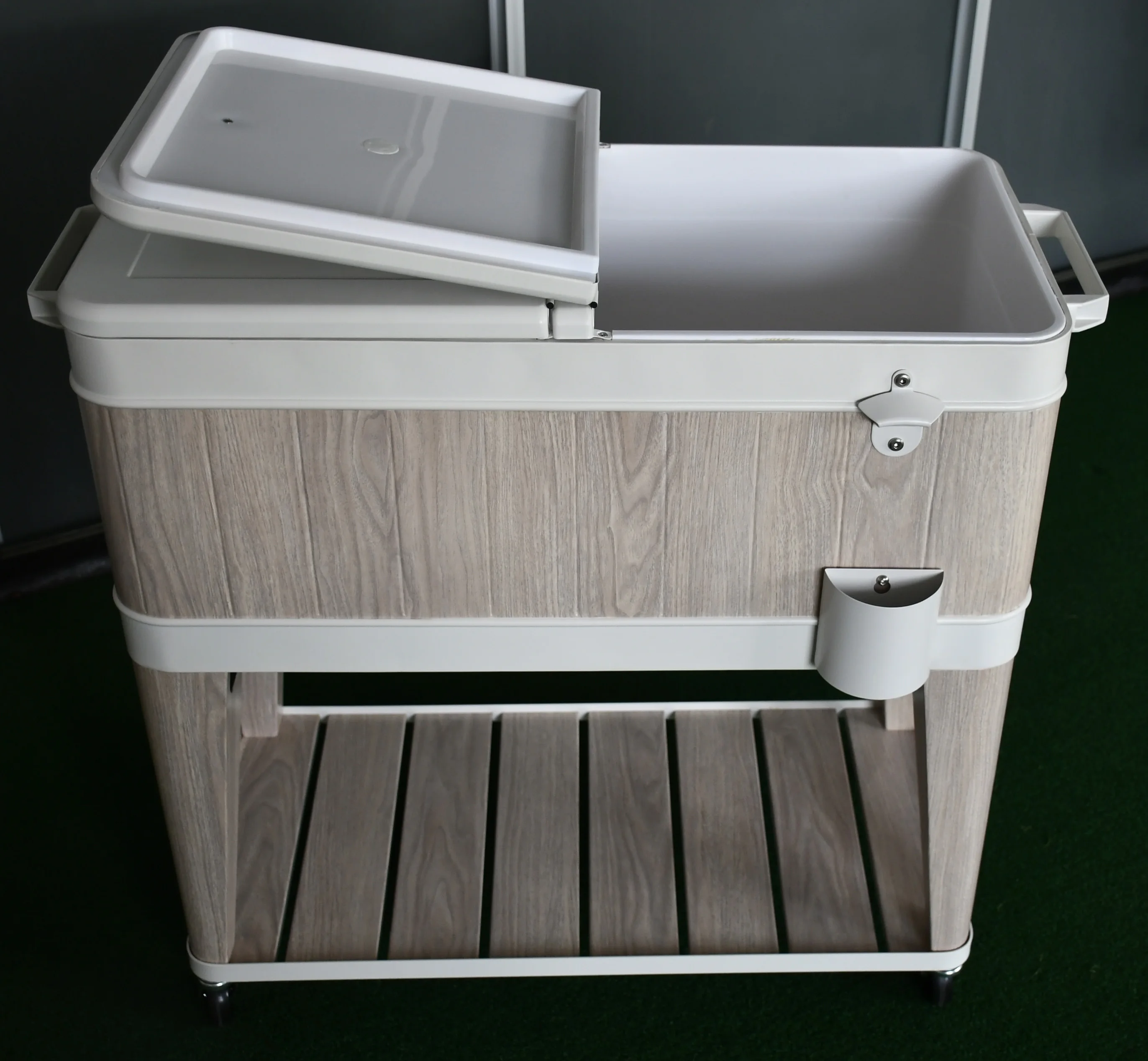 Top quality OEM 80L custom retro cooler cart picnic beach camping metal Ice cooler Business Gifts