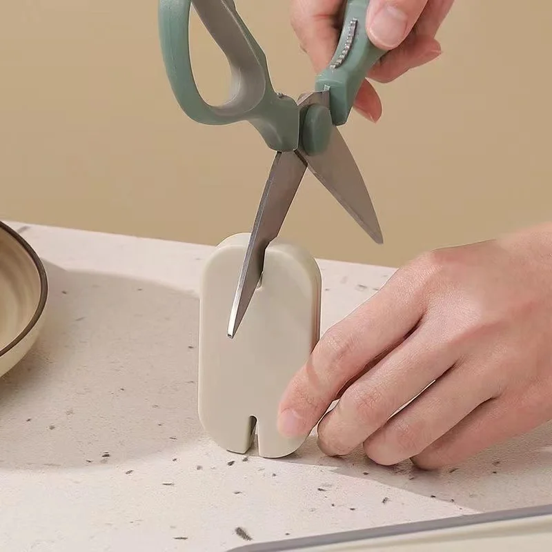 Multi-Purpose PE Kitchen Plastic Cutting Board for Fruit and Knife Chopping Food Preparation Knife Board