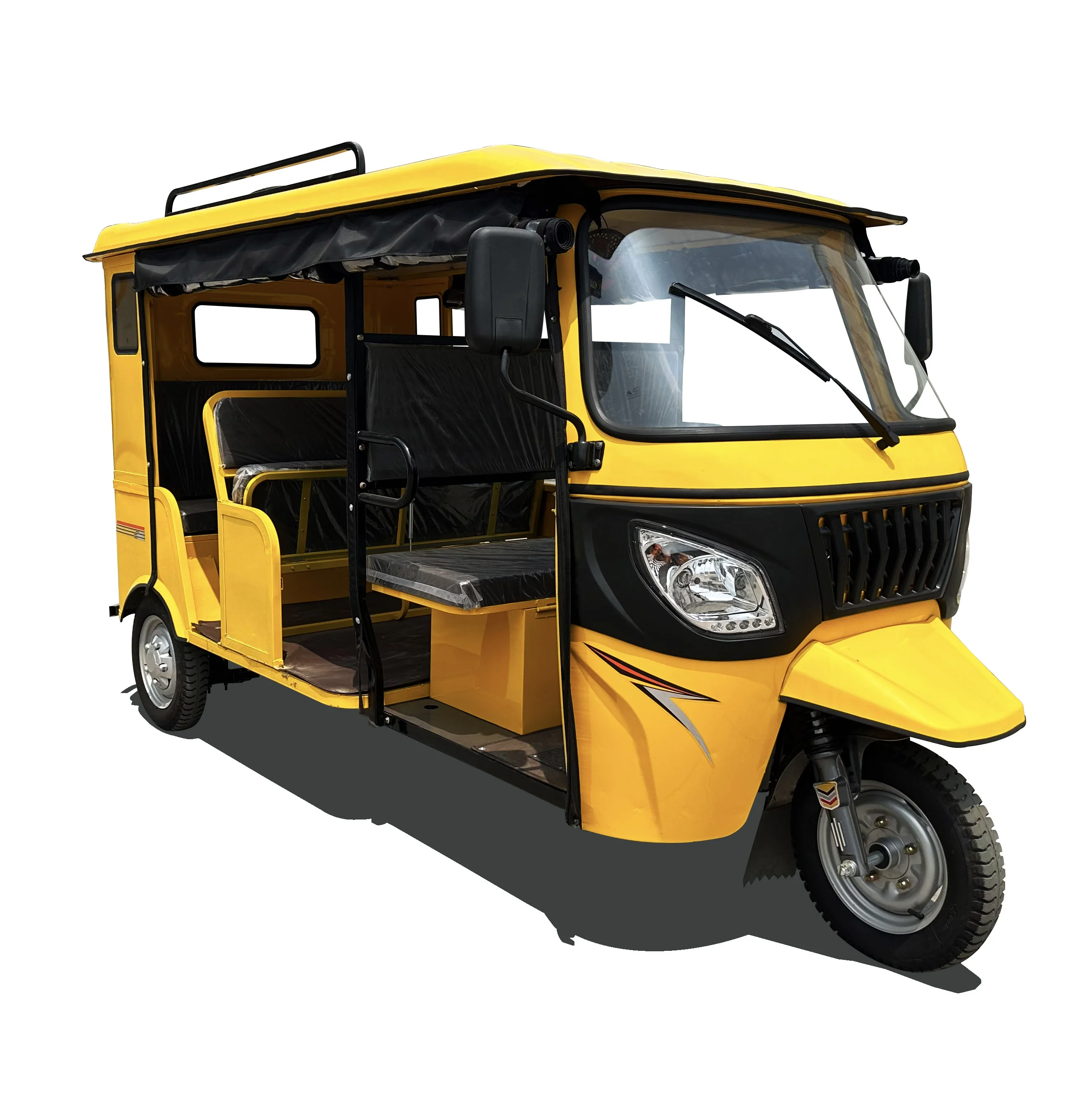 Электрический трехколесный велосипед в стиле Bajaj