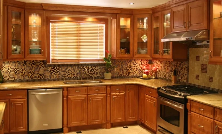 Modern design aisen custom best sale apartment solid wood kitchen furniture cabinet