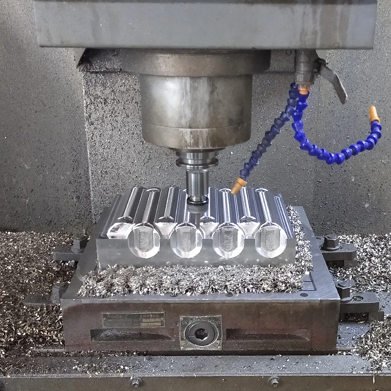 Cheap plastic bucket injection mold manufacturer