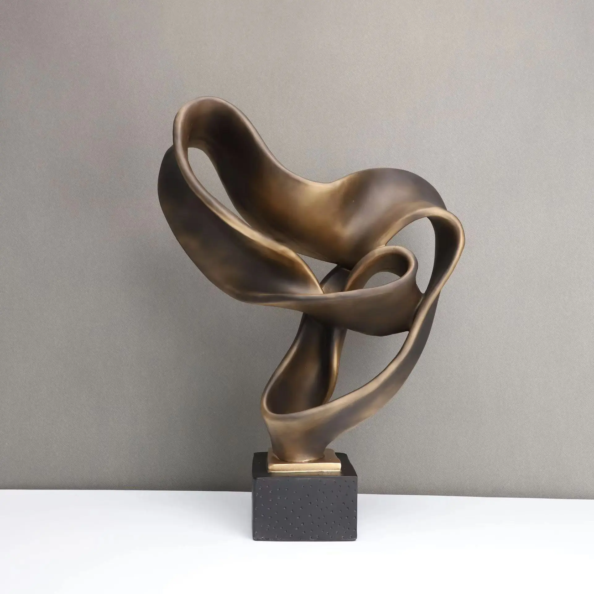 Metal crafts 3D model riding bike golden trophy promotional product