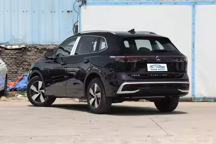 2024 Tiguan L R-Line Dragon Edition SUV 330TSI Outstanding Two-Wheel Drive VW Tiguan New Energy Vehicle Gasoline Sale