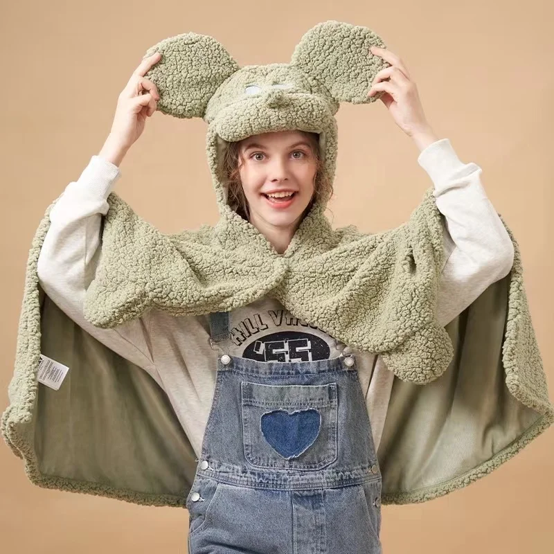 Wholesale Price Cartoon Plush Animal Pajamas Peluches Stitch Bathrobe Children Cloak Flannel Fleece Bath Towel for Baby