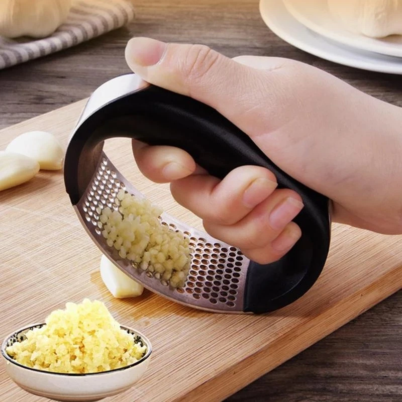 Kitchen Tools 304 Stainless Steel Manual Garlic Presser Curved Garlic Grinding Slicer Chopper Gadgets