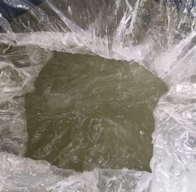 Lauric acid cosmetics Industrial grade dodecanoic acid is available in stock for scented soap washing cosmetics