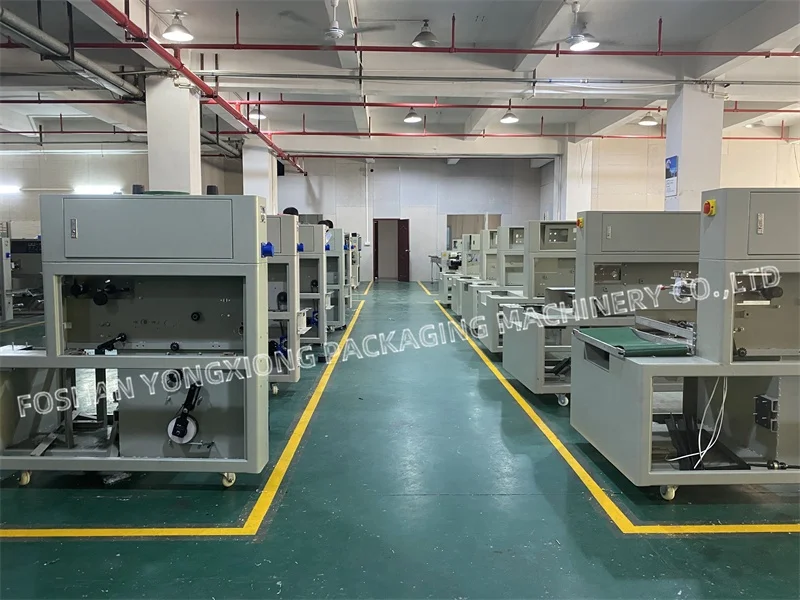 Yongxiong 2022 Automatic Chewy Oat Nut Granola Bars Packaging Machinery Candy Caramel Peanut Bar Packing Machine