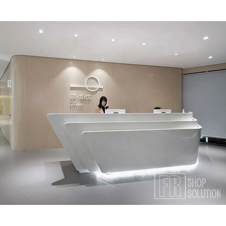 Профессиональный поставщик хорошее качество Изогнутые современный стол регистрации для продажи