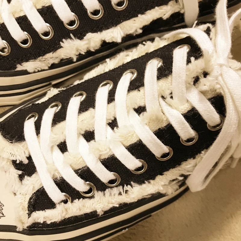 2023 Chic Canvas Sneaker Black Platform Tassels Walking Style Lace up Women Casual Shoes
