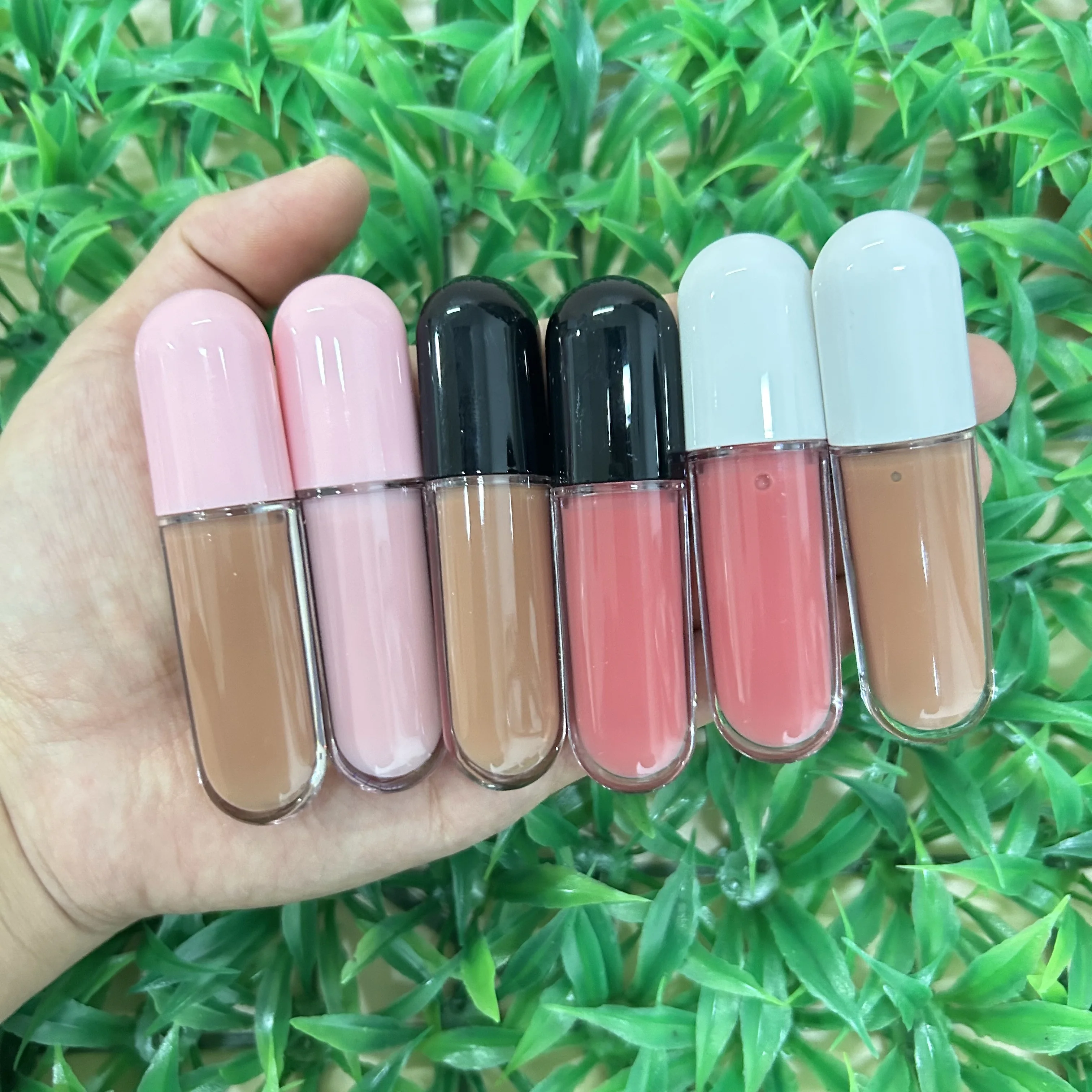 Private label lip volume vegan volumising lip cream lip plumping gloss