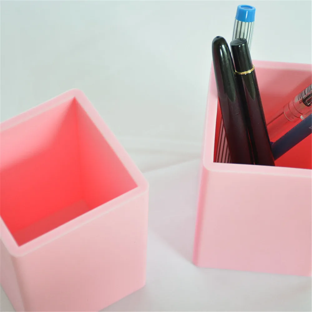 Custom Durable Simple design Square cup shape colorful silicone pen holder Container for Office School