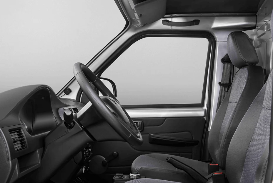  Новый Электрический мини-фургон Wuling 4X2