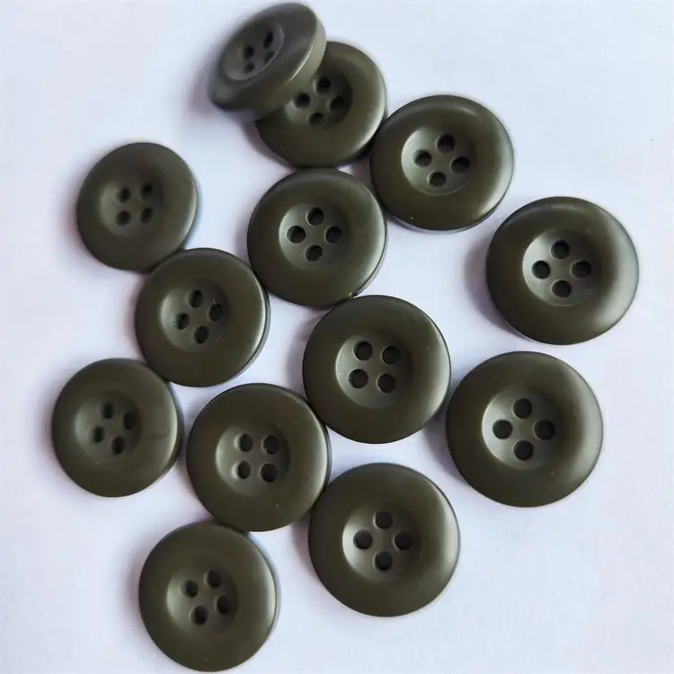 WT manufacturer wide edge 4 holes army green 19mm 30L resin button for garment