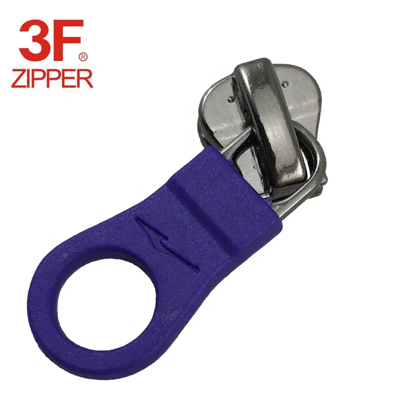 Zipper slider with customized rubber puller