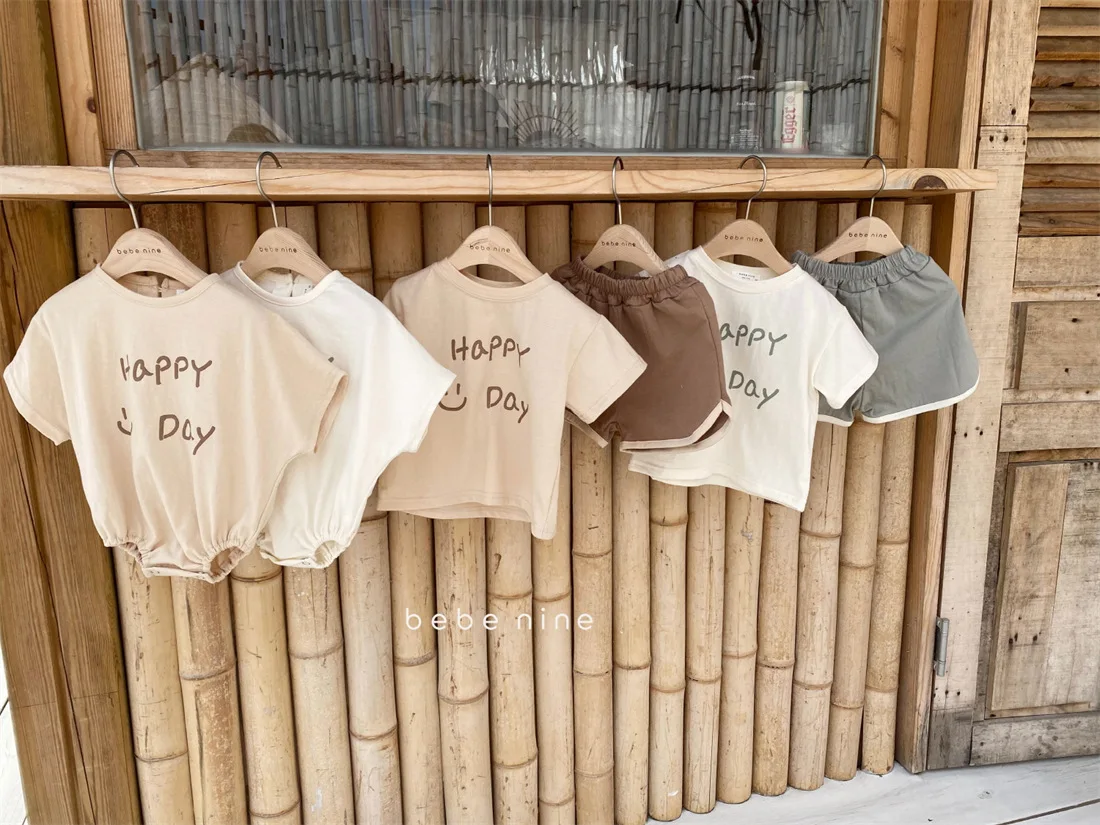 Wholesale Baby Bodysuit Short Sleeve Romper Children Soft Cotton Jumpsuit Happy Day Print Design 1 Year Old Baby Clothes