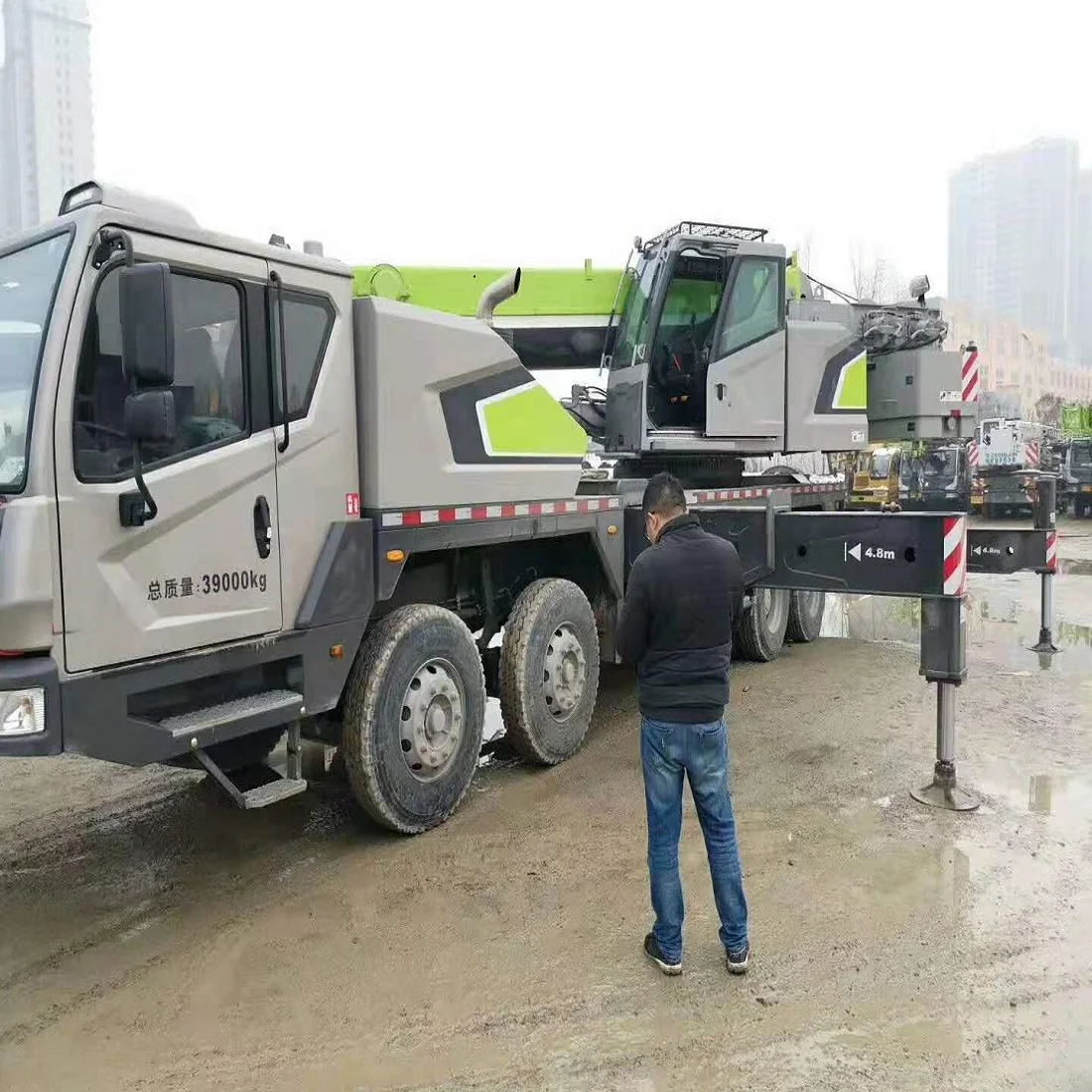 Новый китайский пикап-кран 35 тонн 60 м ZTC350H552 грузовик кран в Азербайджане землеройная машина
