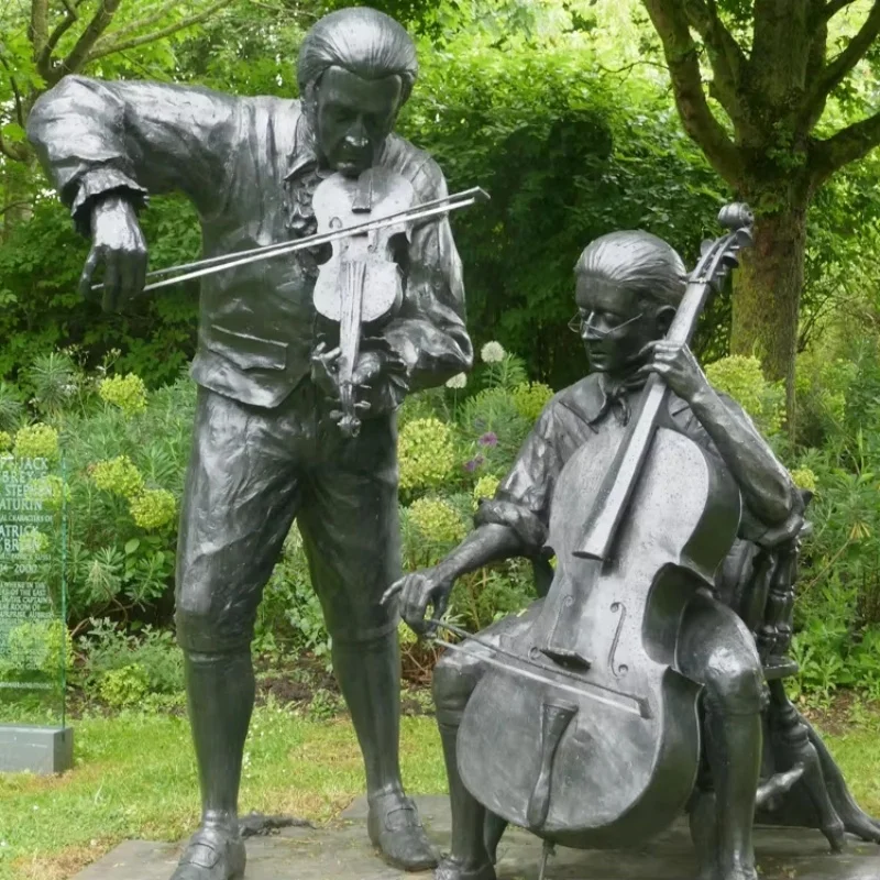 Outdoor  Bronze Violin Statue Musical Instrument Sculpture Musician Family Bronze Figure Group Statue