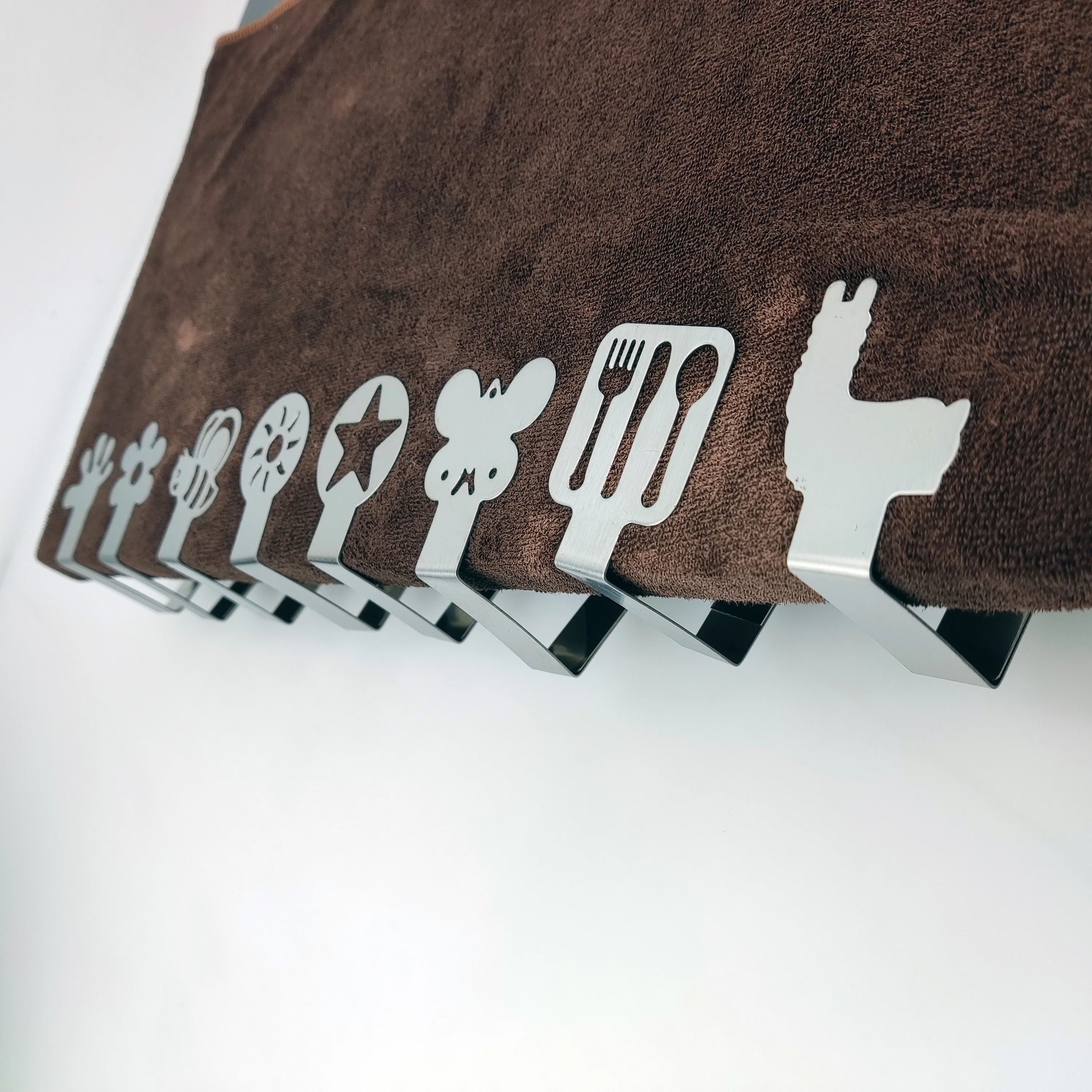 
Stainless steel metal table cloth clips and tablecloth holder for kitchen dinner party 