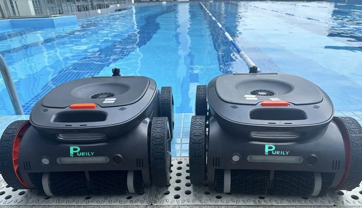 Smart automatic cordless swimming pool cleaning robot customized climb wall pool vacuum skimmer robot cleaner with logo