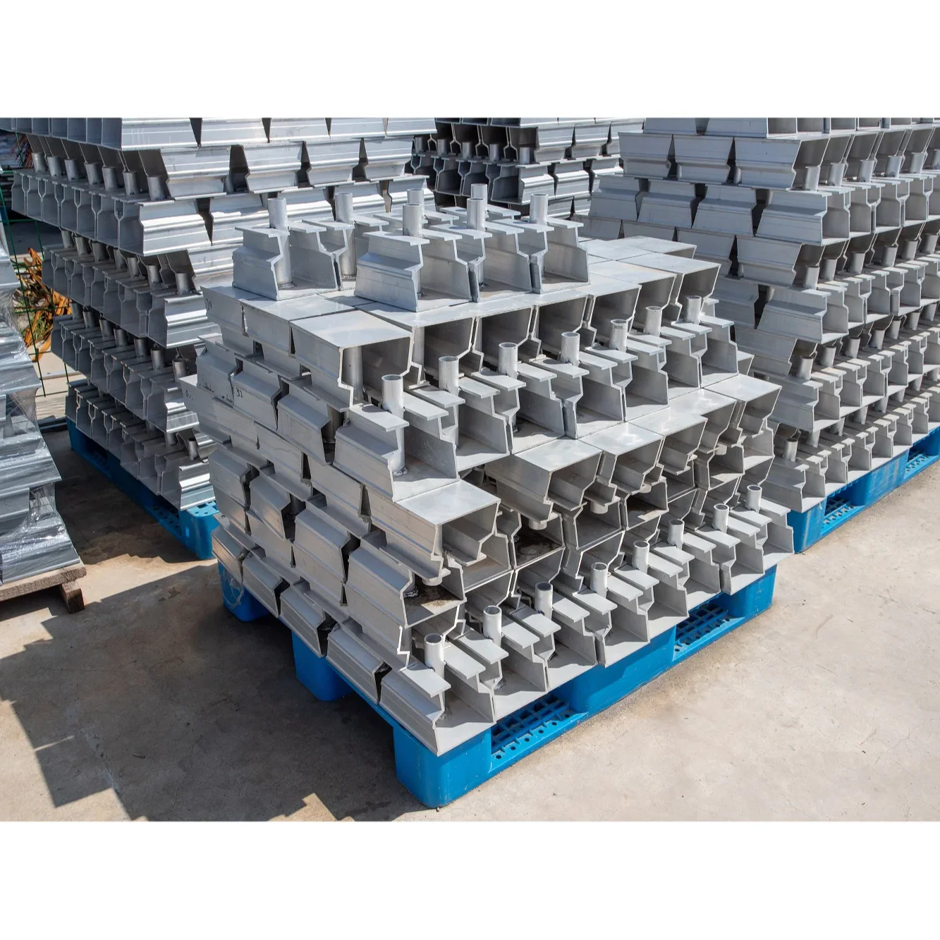 Xinghe    Durable concrete high bearing capacity aluminium construction formwork